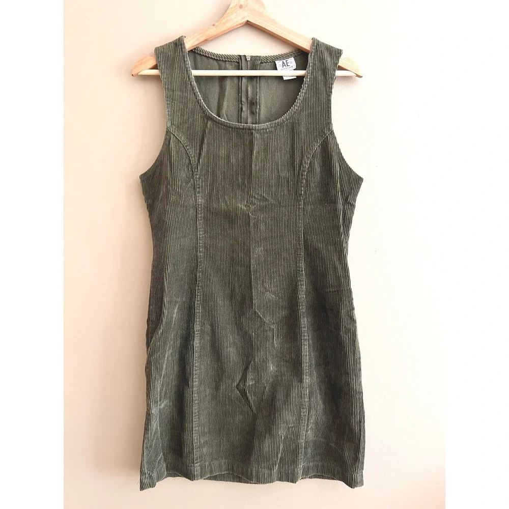 American Eagle Olive Green Corduroy Jumper Dress Sleeveless Pockets Vintage Sz 8